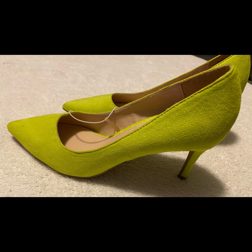 Brand New Super Stylish Heels By Ava Gold  Box 43